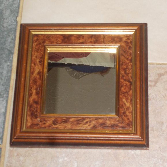 Vintage framed mirror, approximately 8 3/4'x8 3/4" - Picture 2 of 2
